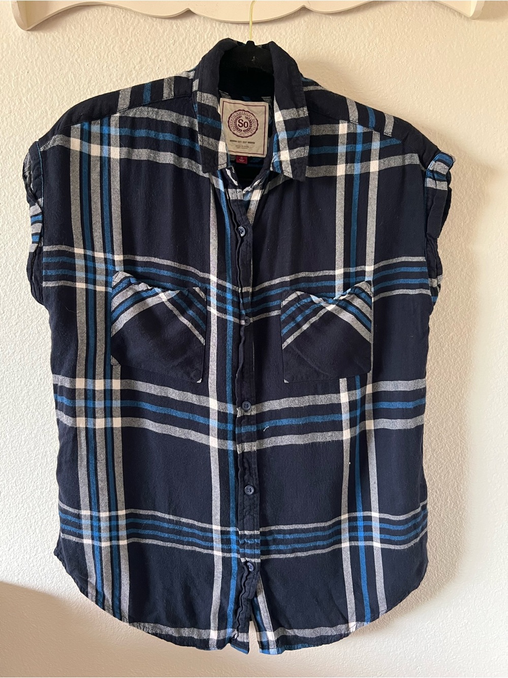 SO Classic Navy Plaid Short-Sleeve Button-Up Shirt S